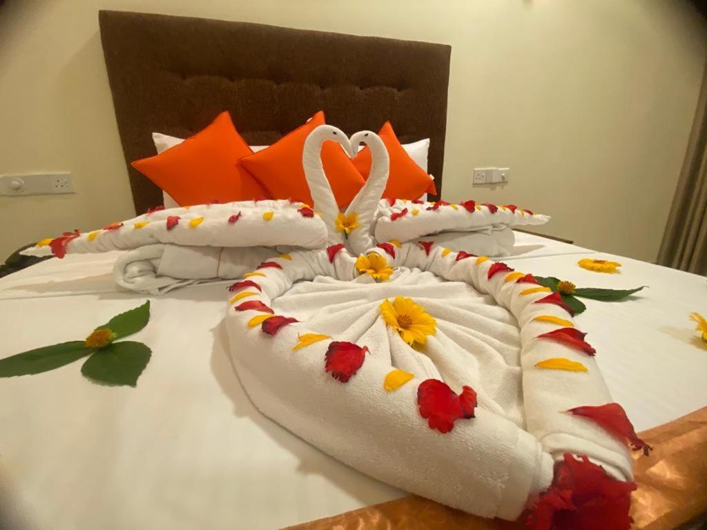Hotel Northway バブニヤ エクステリア 写真