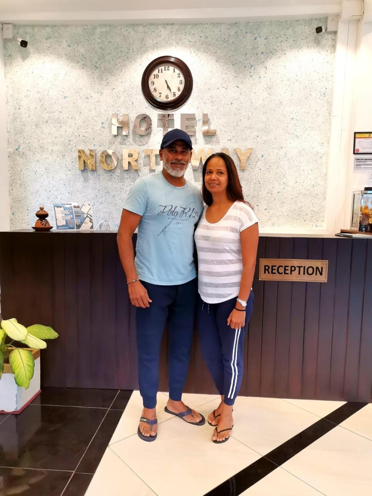 Hotel Northway バブニヤ エクステリア 写真